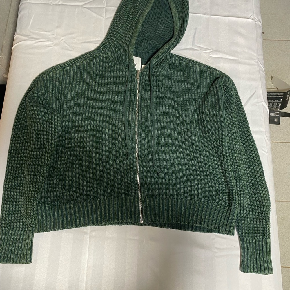 Forest Green Women's Zip-Up Hooded Sweater